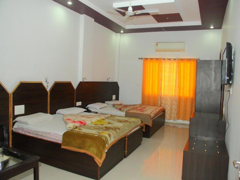 Hotel Deep Palace Near Bus Stand Udaipole Udaipur Eksteriør billede